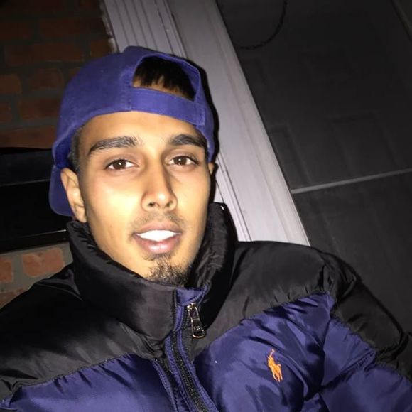 Meet your Posher, Zeeshan - Picture 1 of 1